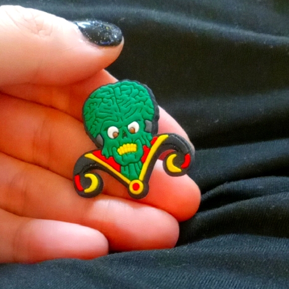 CROCS Accessories - New Mars Attacks Alien croc charm